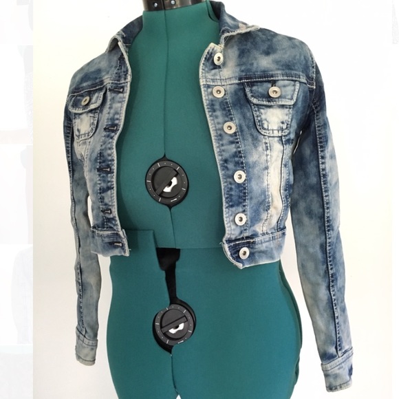 Jean jacket - Picture 2 of 3